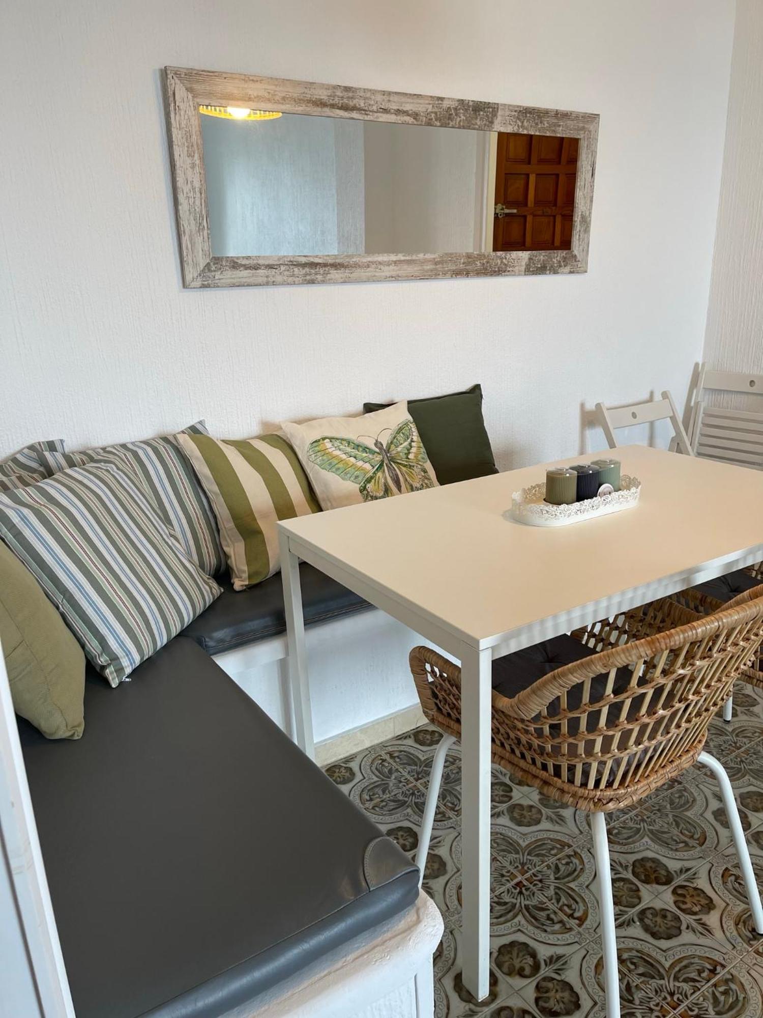 Charming Beachfront Apartment Múrcia Exterior foto