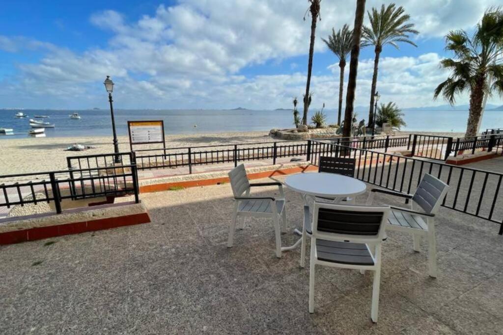 Charming Beachfront Apartment Múrcia Exterior foto